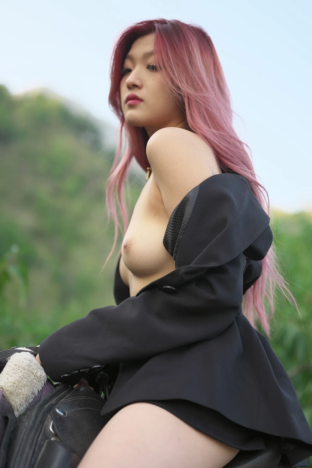 姜云雅 – 无纯欲长腿模特 户外马场漏出全尺度人体私拍 Set.03 - P25