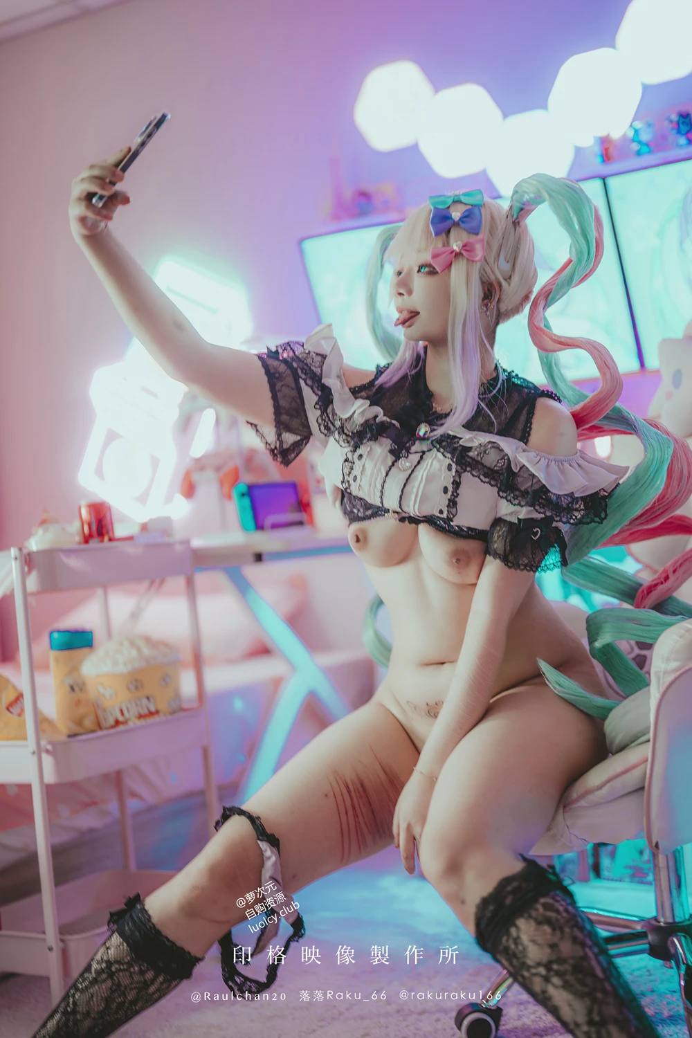 Cosplay 落落Raku – 升天 & 猫の初夜 - P36