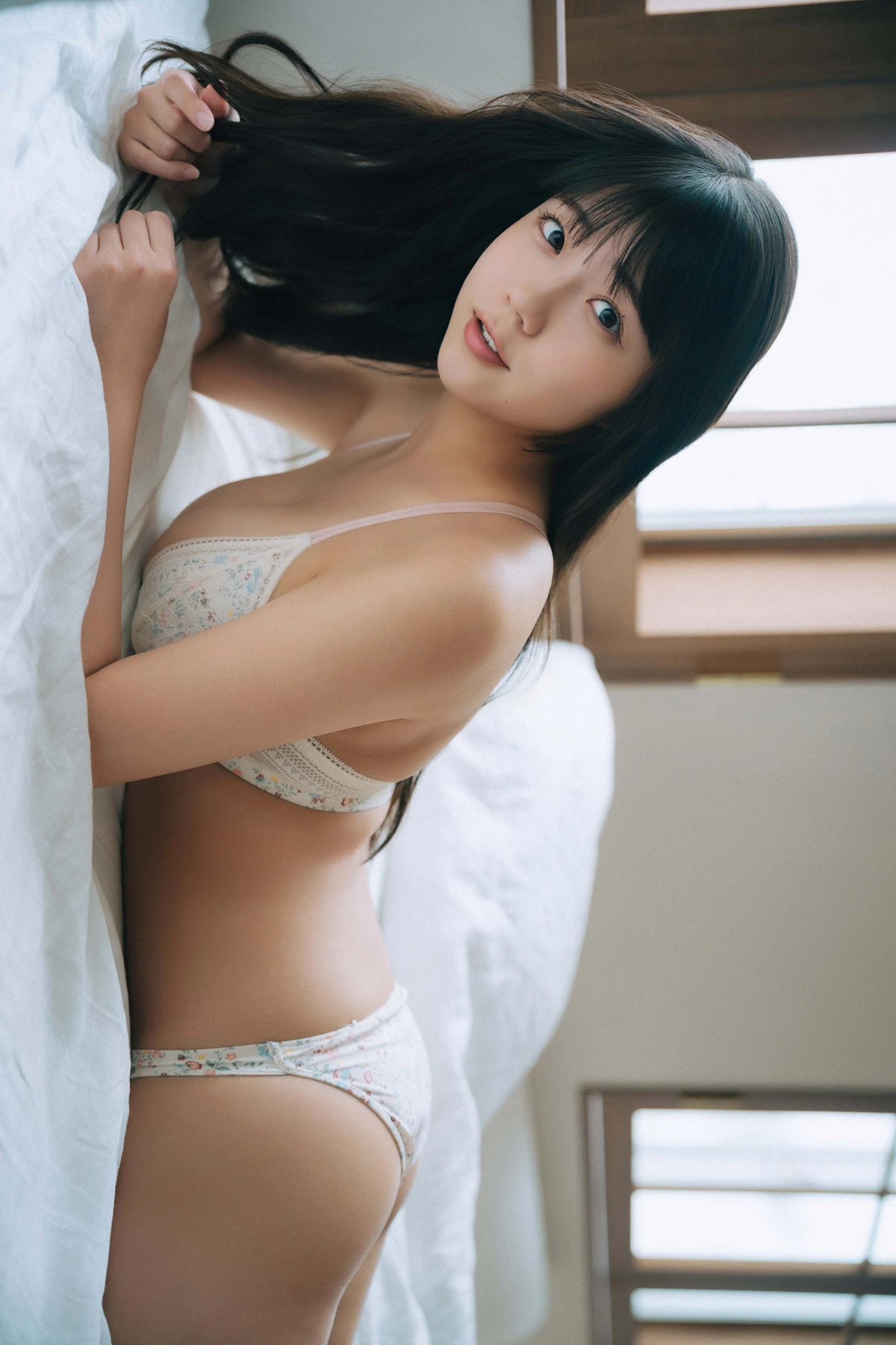 Riko Kudo 工藤理子 – ヤングチャンピオンデジグラ 「LOOK ME！！」 - P27