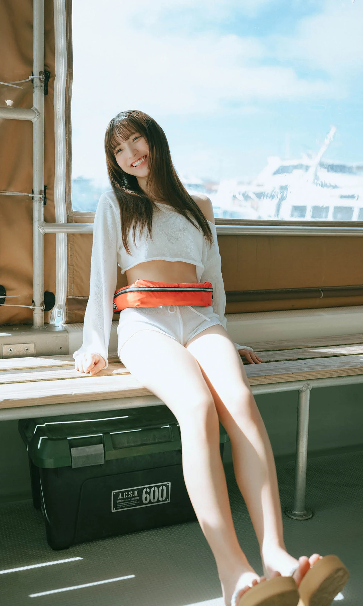 Runa Ichinose 一ノ瀬瑠菜 – 週プレ Photo Book 「新しい扉」 - P2