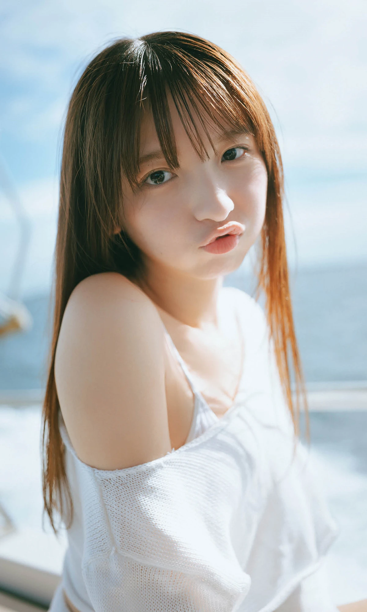 Runa Ichinose 一ノ瀬瑠菜 – 週プレ Photo Book 「新しい扉」 - P4