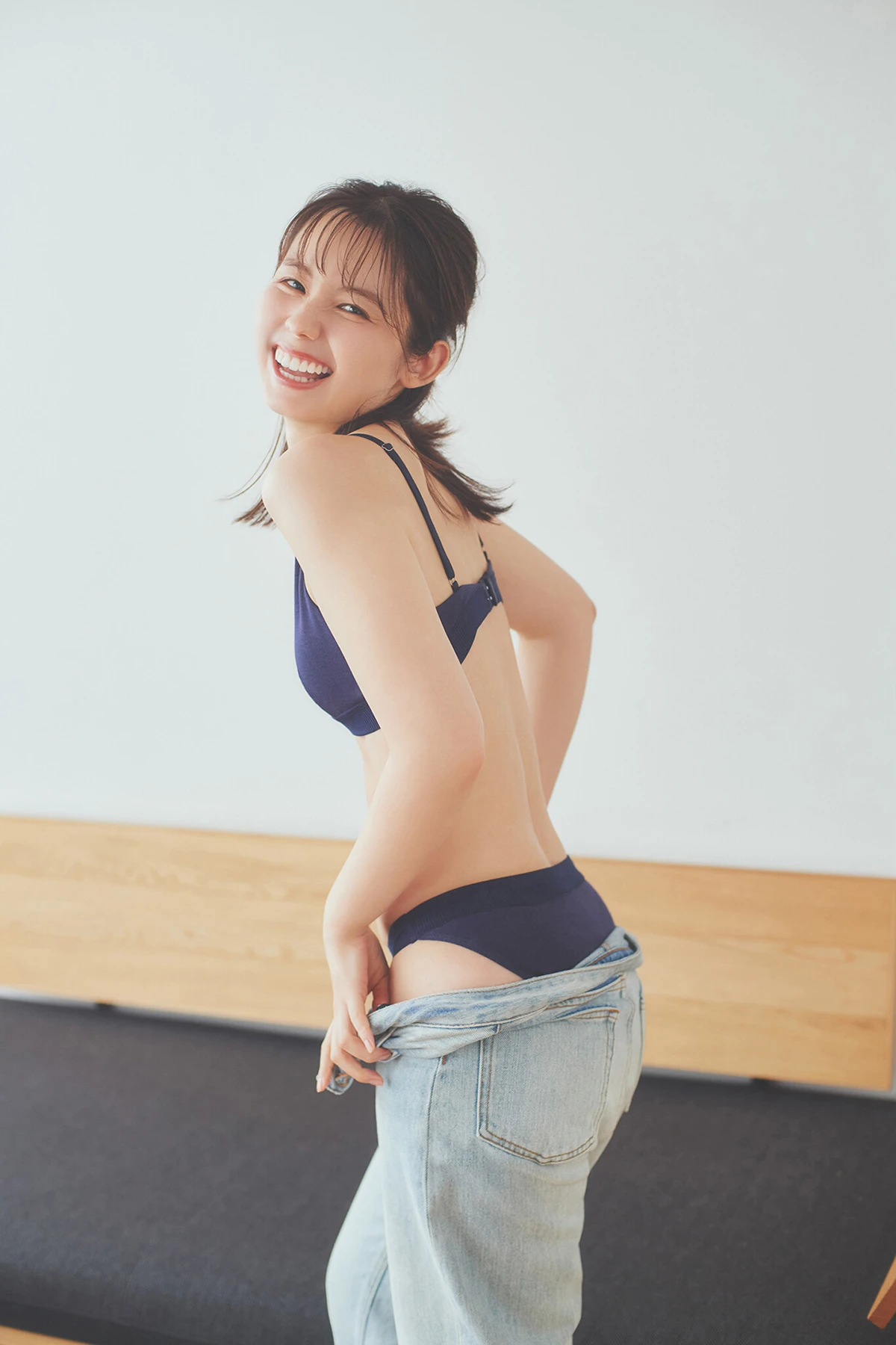 Rina Koike 小池里奈 – ヤングチャンピオンデジグラ 「道しるべ」 - P11