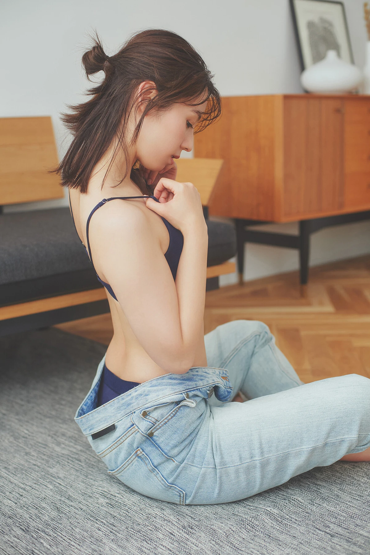 Rina Koike 小池里奈 – ヤングチャンピオンデジグラ 「道しるべ」 - P21