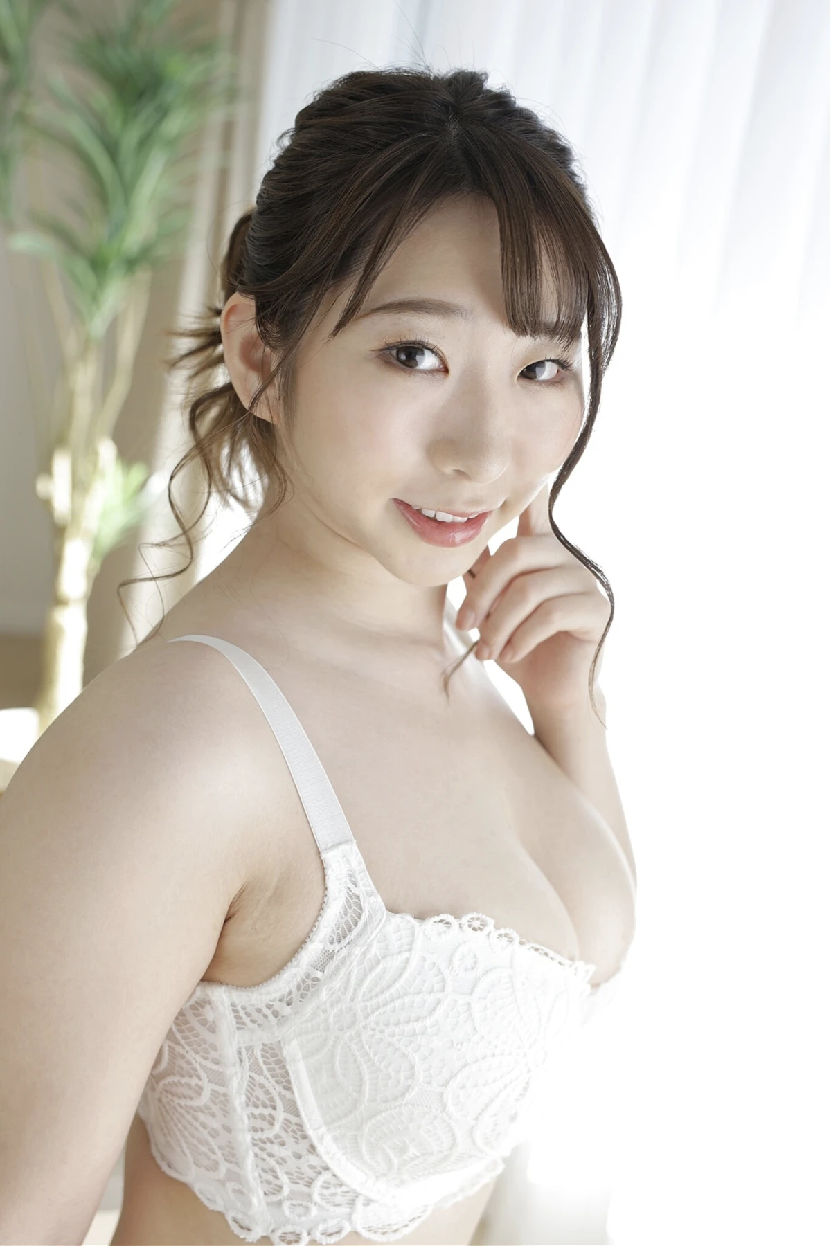 Monami Takarada 宝田もなみ – 写真集 『爆乳温泉旅行』 - P34