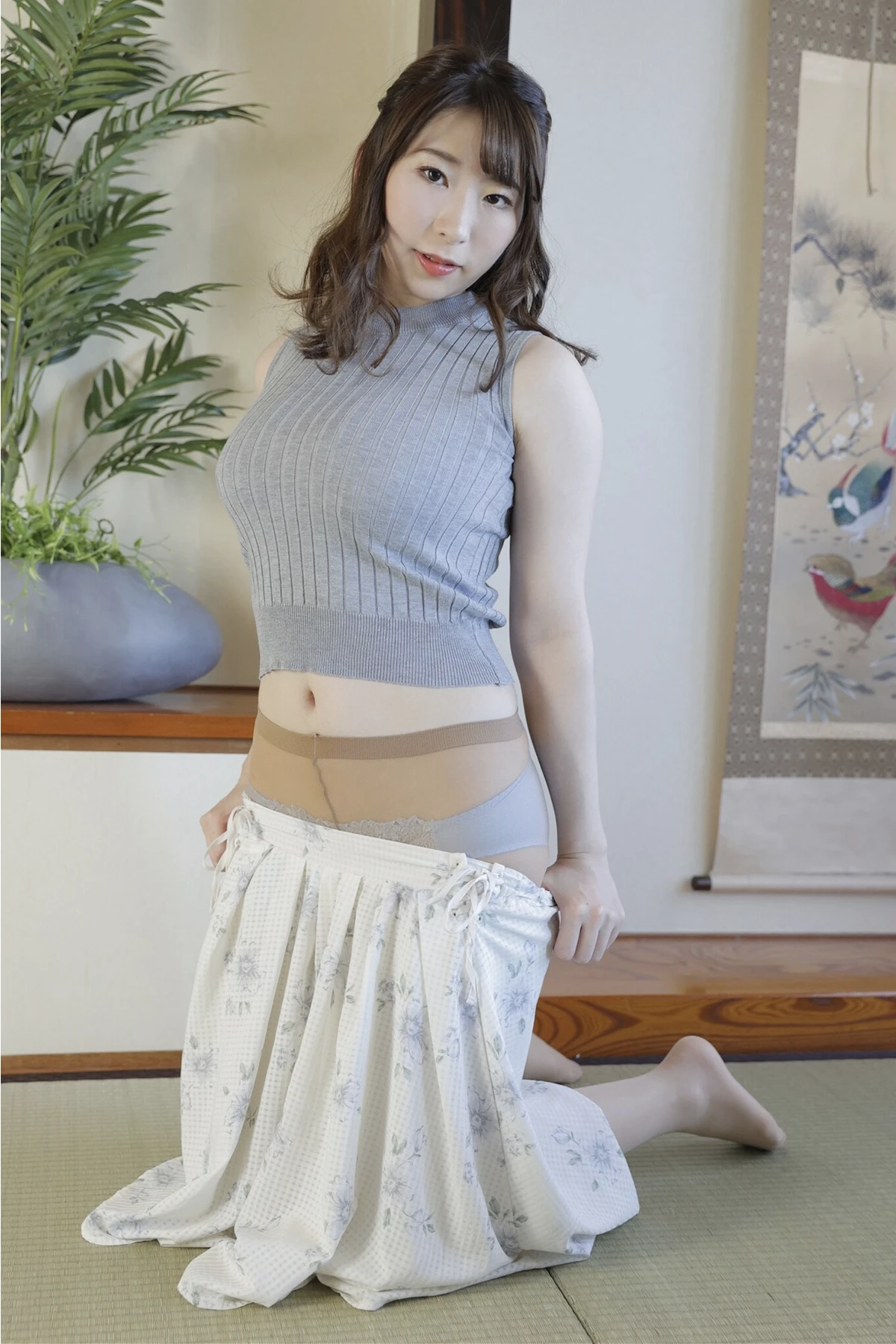 Monami Takarada 宝田もなみ – 写真集 『爆乳温泉旅行』 - P44