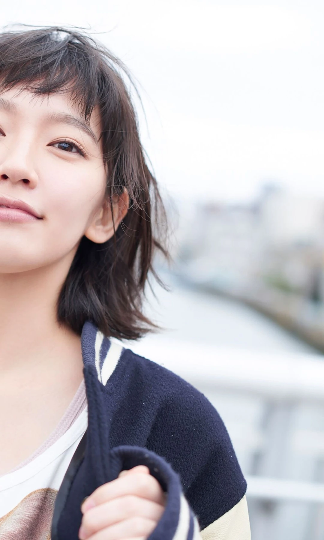 Riho Yoshioka 吉岡里帆 – デジタル週プレ写真集 「西へ」 - P57