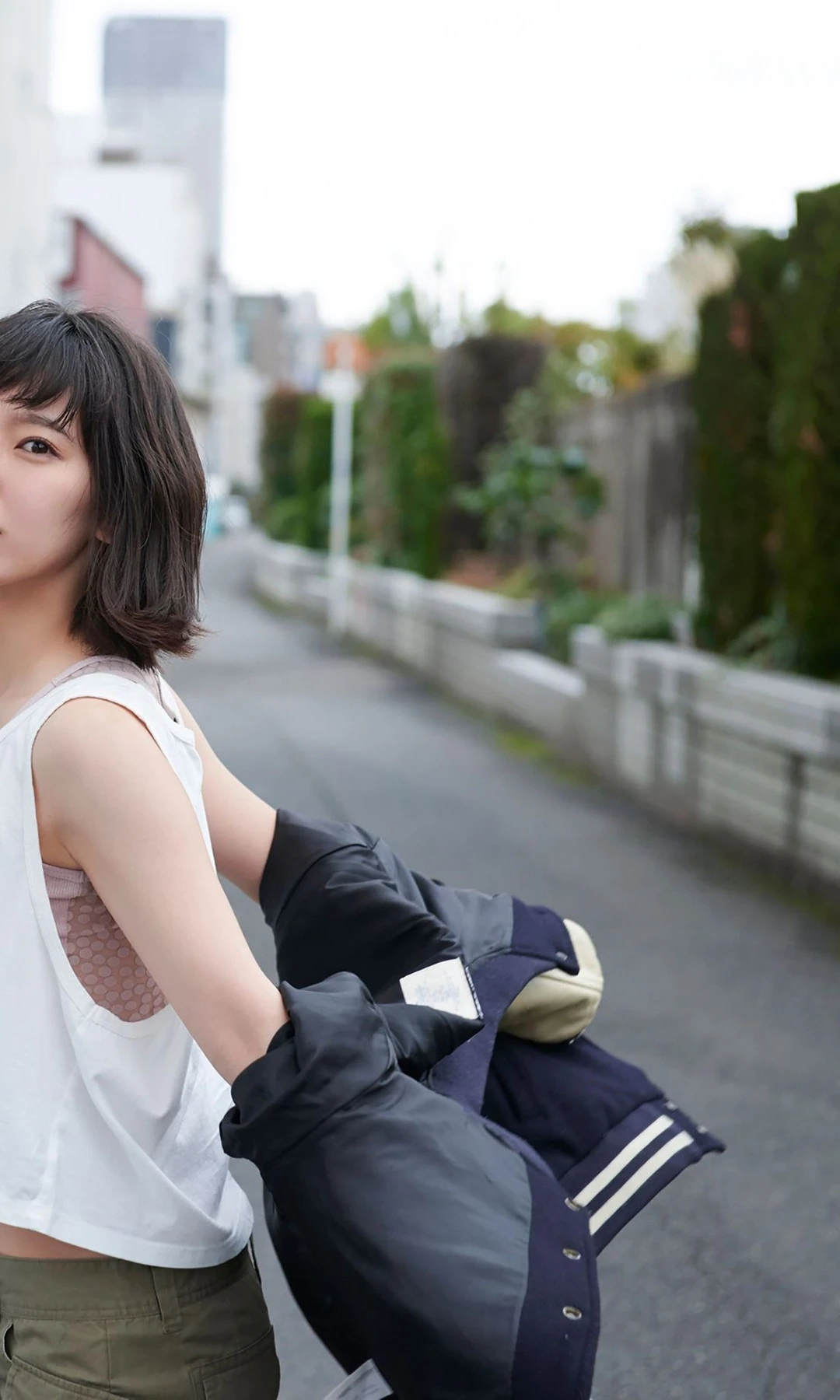 Riho Yoshioka 吉岡里帆 – デジタル週プレ写真集 「西へ」 - P66