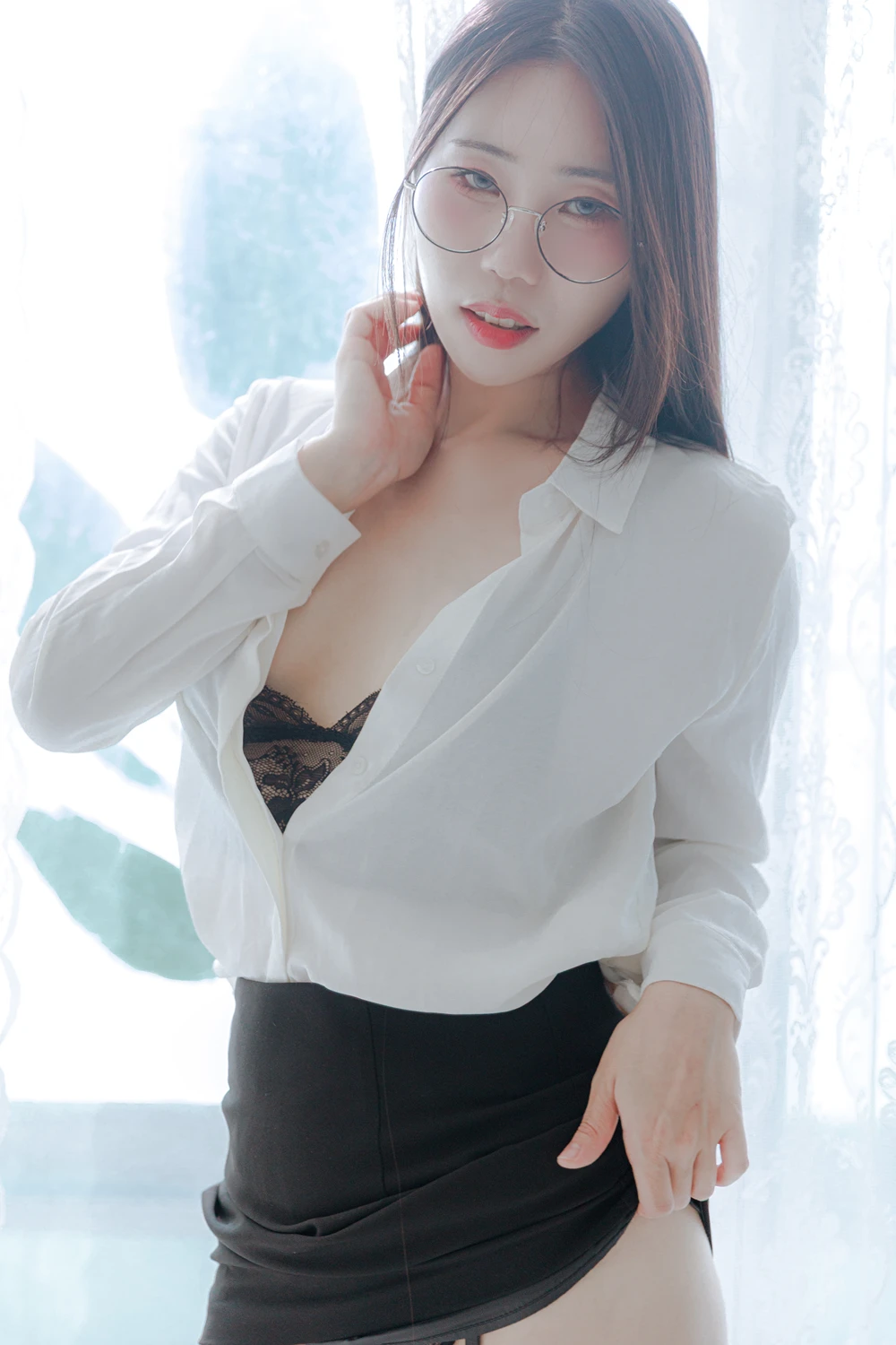 EUN 은 – Porrinn 「Office Girl」 - P9