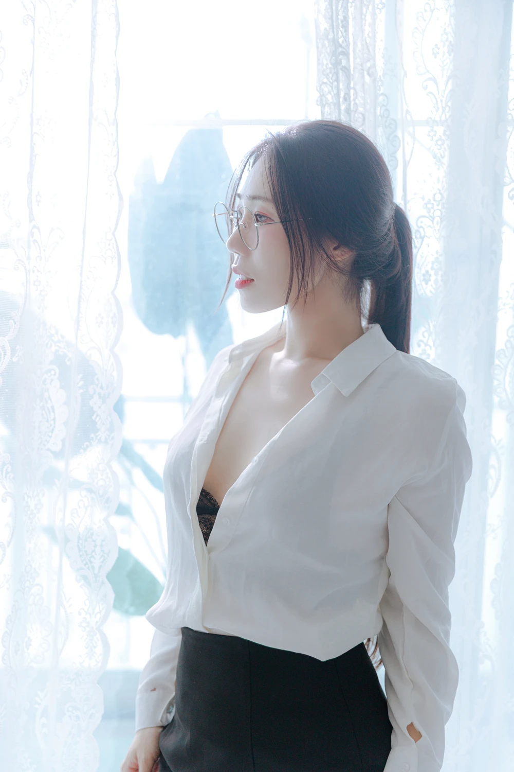 EUN 은 – Porrinn 「Office Girl」 - P11
