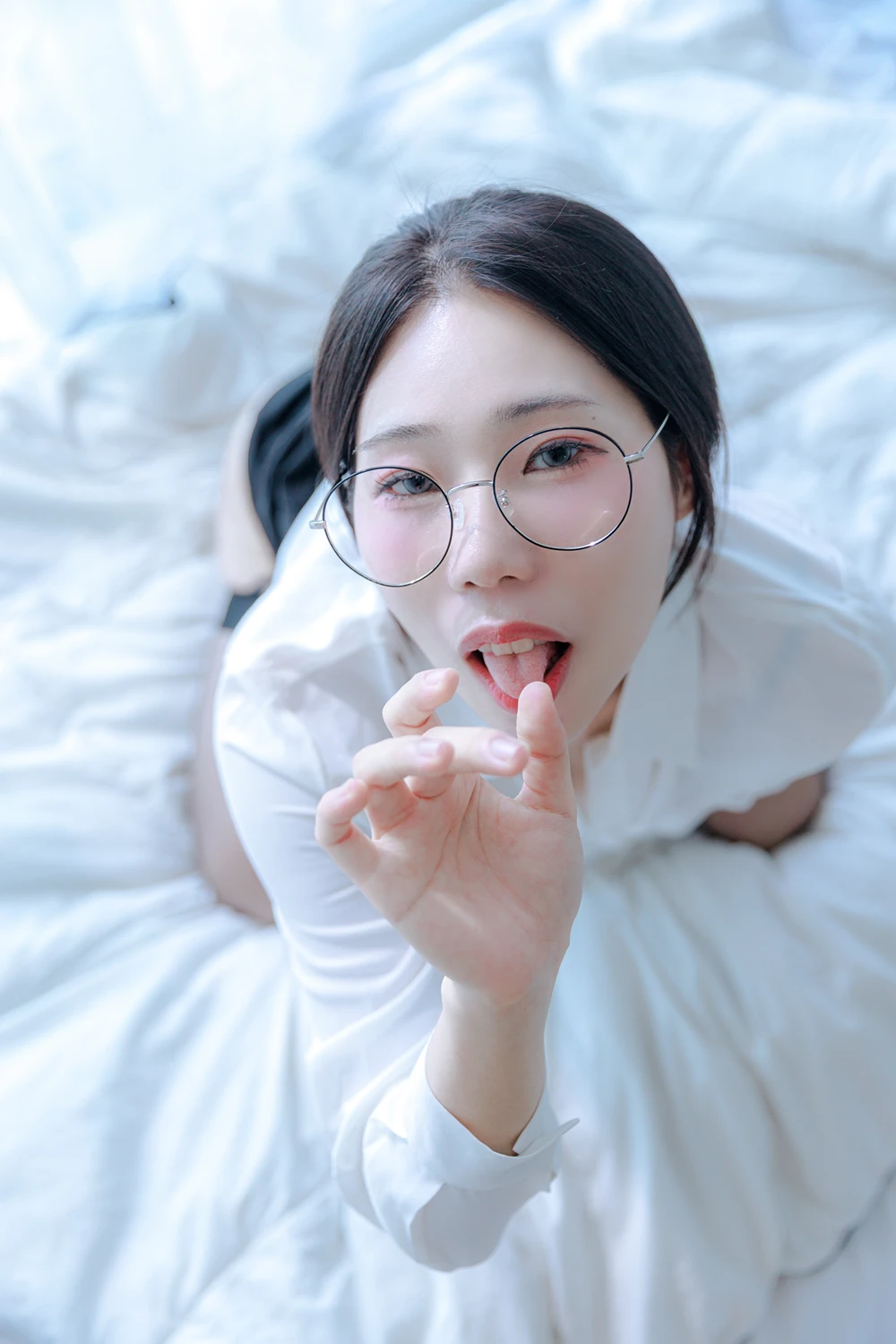 EUN 은 – Porrinn 「Office Girl」 - P23