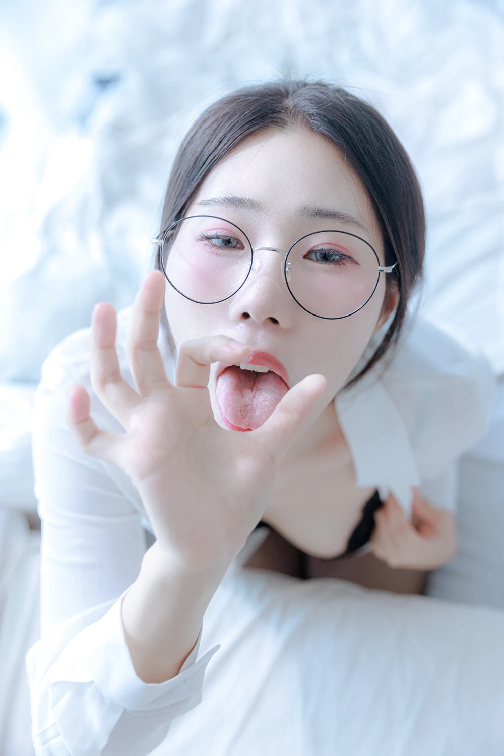 EUN 은 – Porrinn 「Office Girl」 - P26