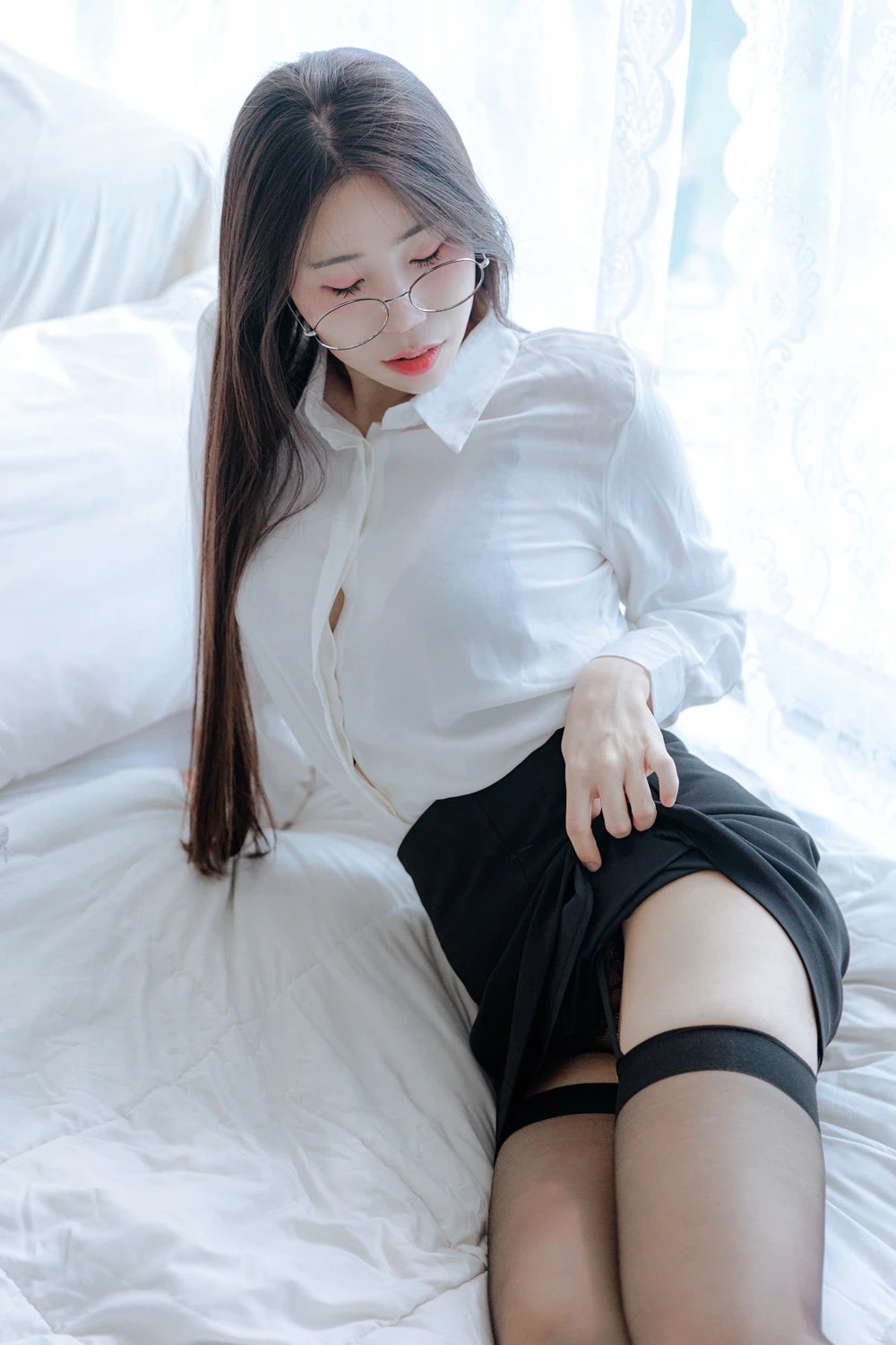 EUN 은 – Porrinn 「Office Girl」 - P3