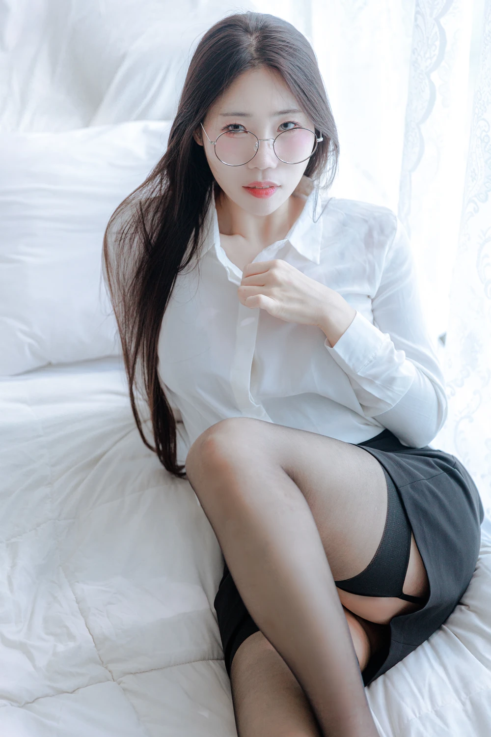 EUN 은 – Porrinn 「Office Girl」 - P6