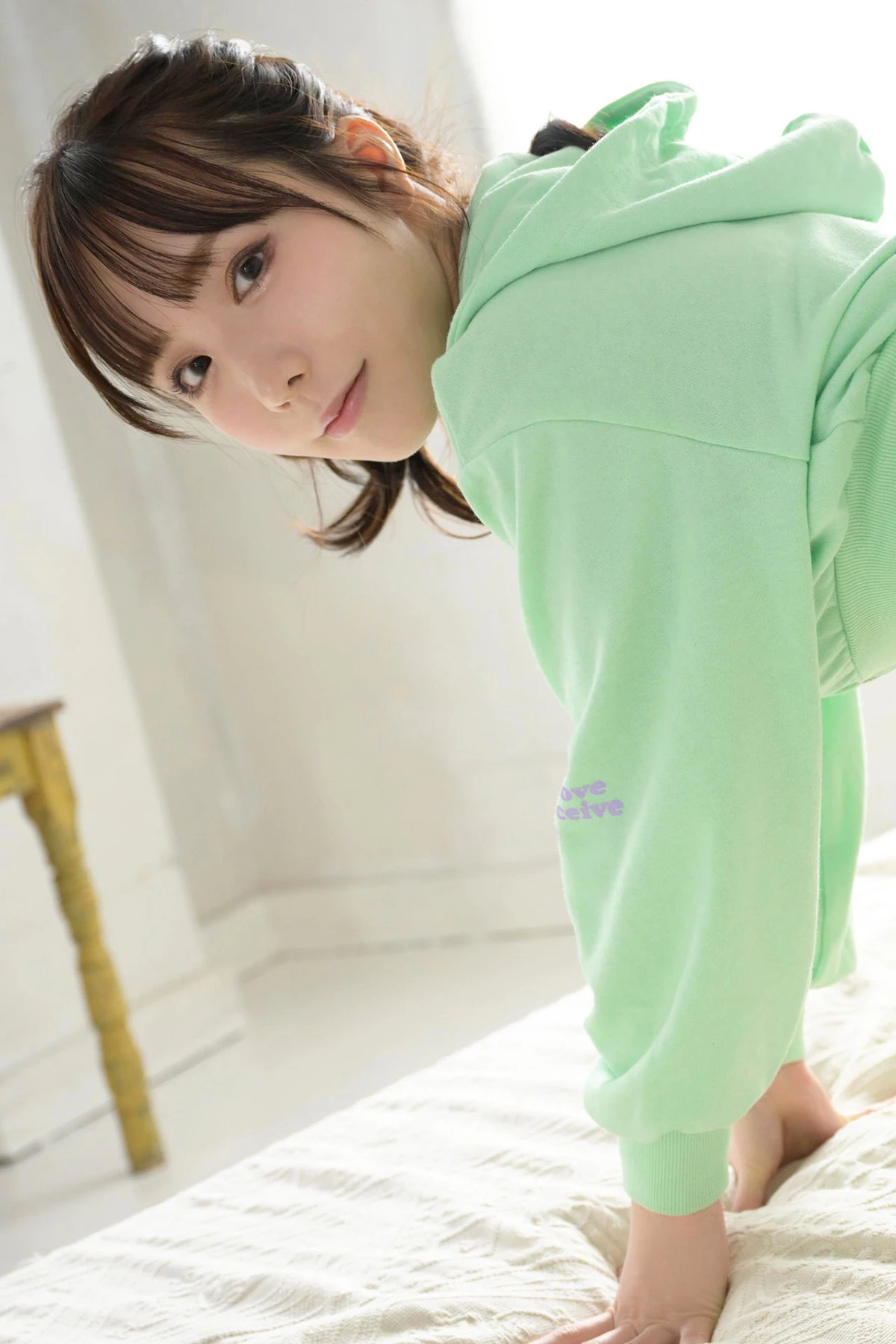 Ao Ebisaki 海老咲あお – FRIDAYデジタル写真集 「あおに染まる vol.2 120ページ豪華版」 - P17