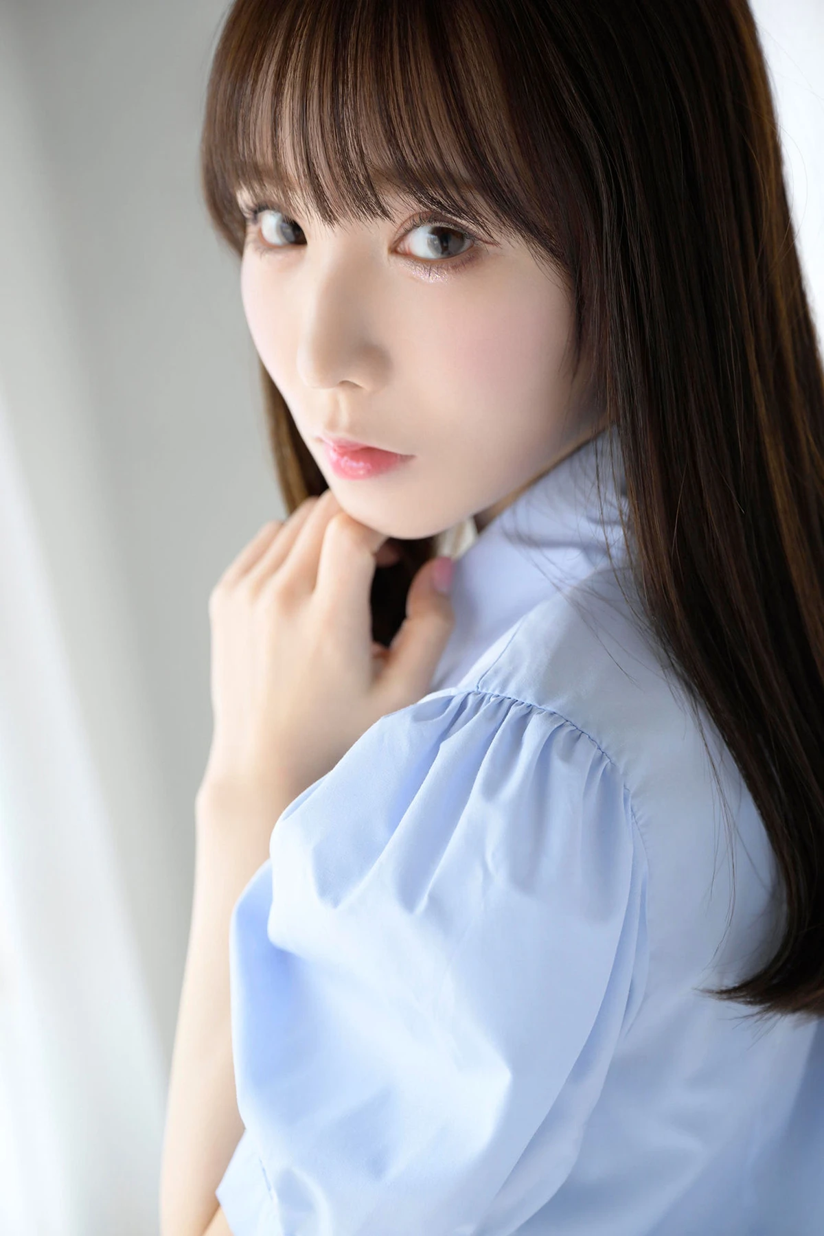 Ao Ebisaki 海老咲あお – FRIDAYデジタル写真集 「あおに染まる vol.2 120ページ豪華版」 - P2