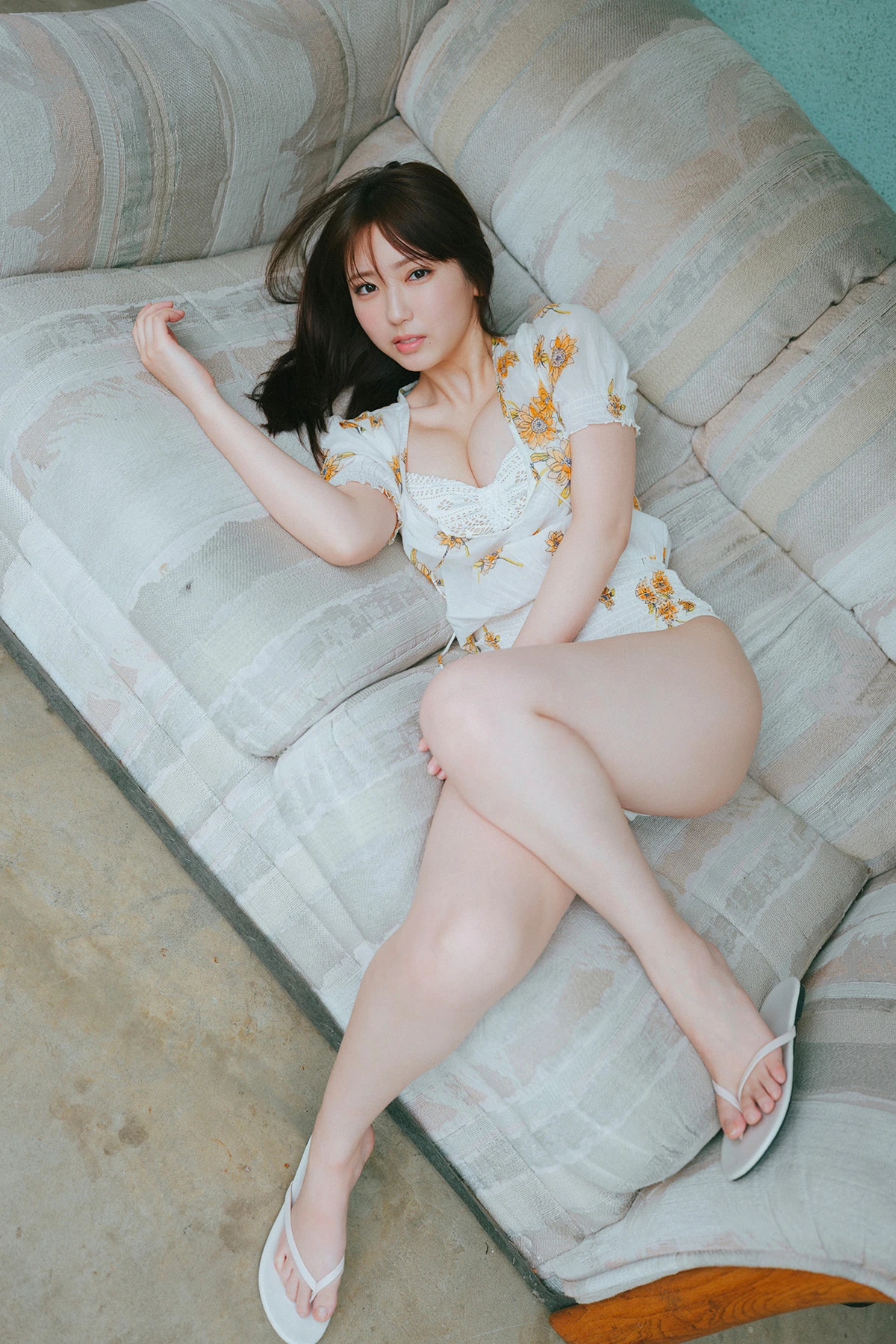 Aika Sawaguchi 沢口愛華 – FLASHデジタル写真集 「Innocent White」 - P11