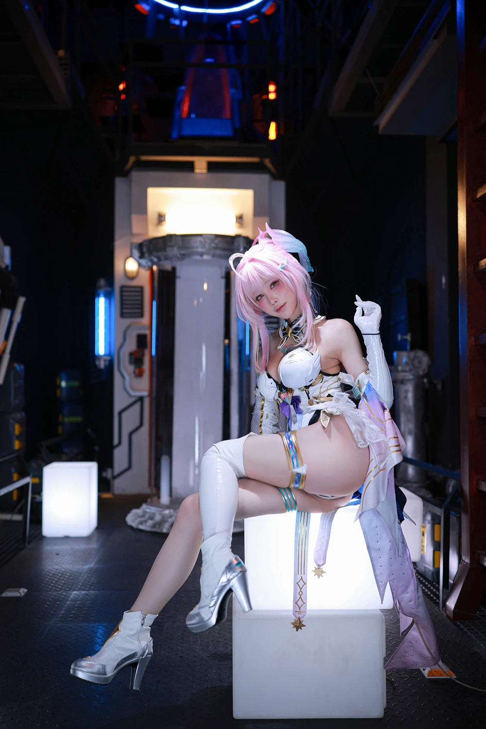 Cosplay 水淼Aqua – 鸣潮 爱弥斯 - P9