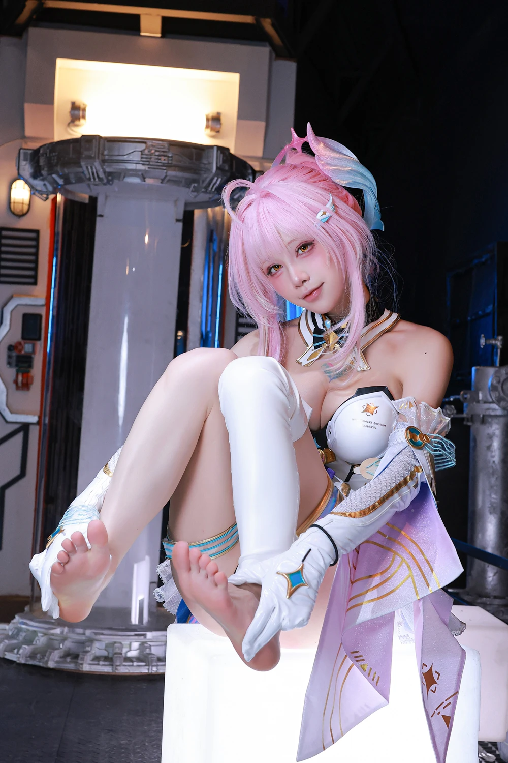 Cosplay 水淼Aqua – 鸣潮 爱弥斯 - P16