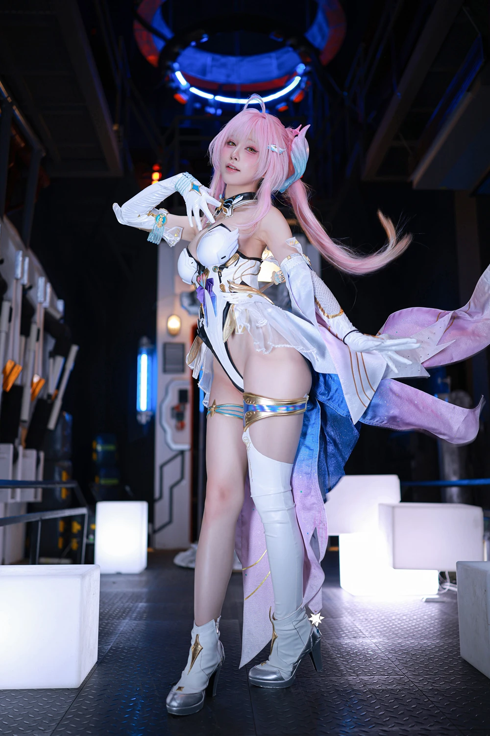 Cosplay 水淼Aqua – 鸣潮 爱弥斯 - P1