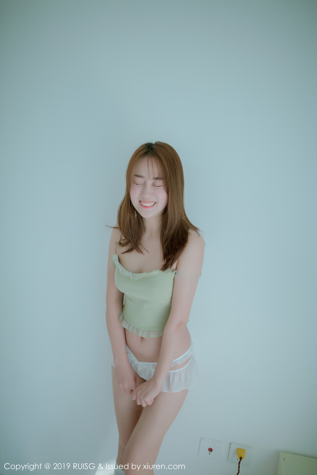 RuiSG Vol.080 风衣月Lucy - P34