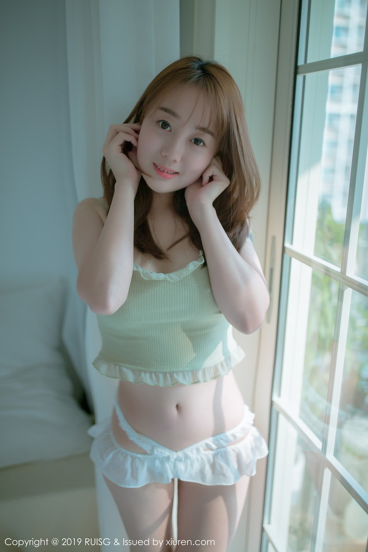 RuiSG Vol.080 风衣月Lucy - P40