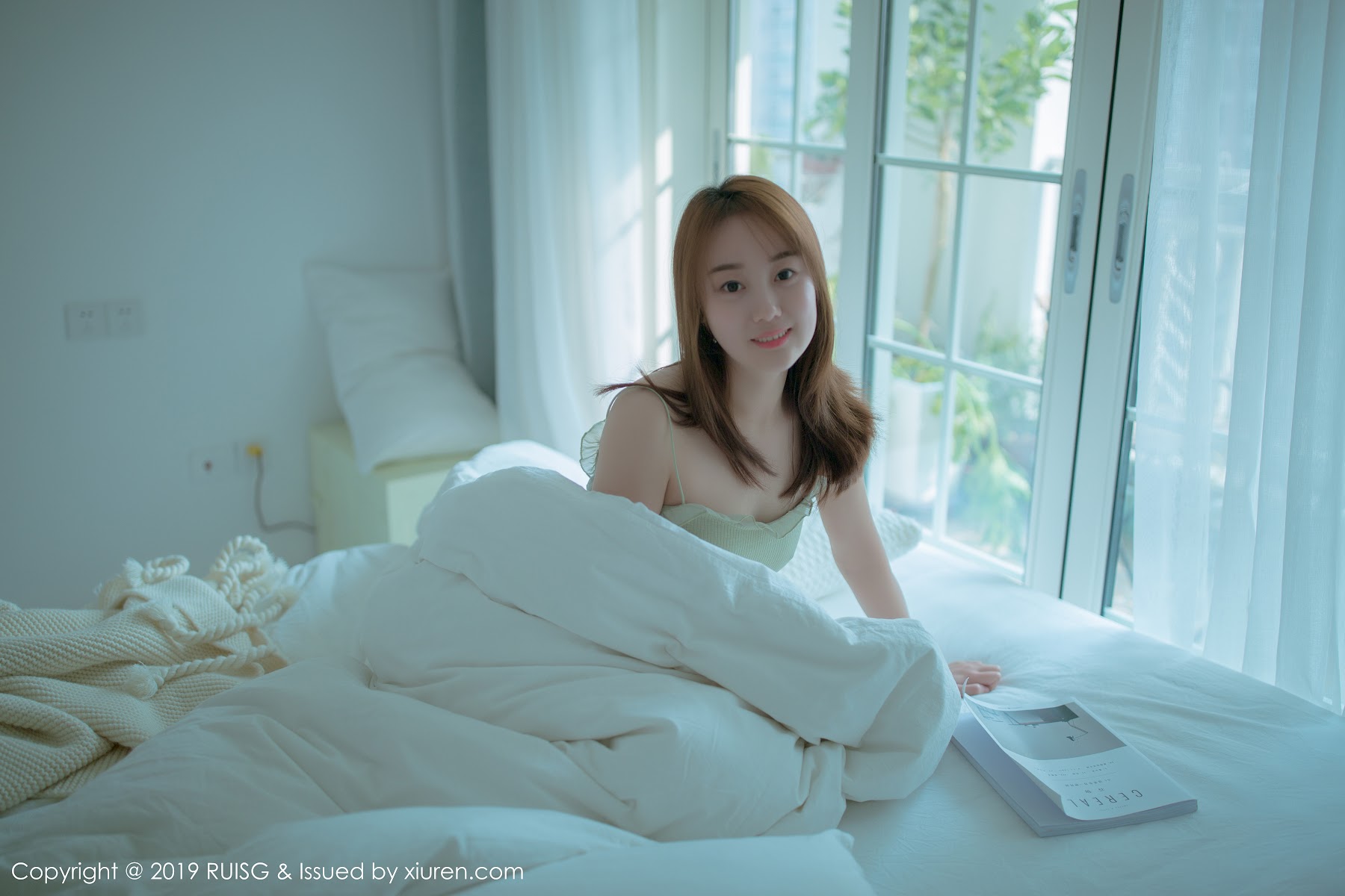 RuiSG Vol.080 风衣月Lucy - P41