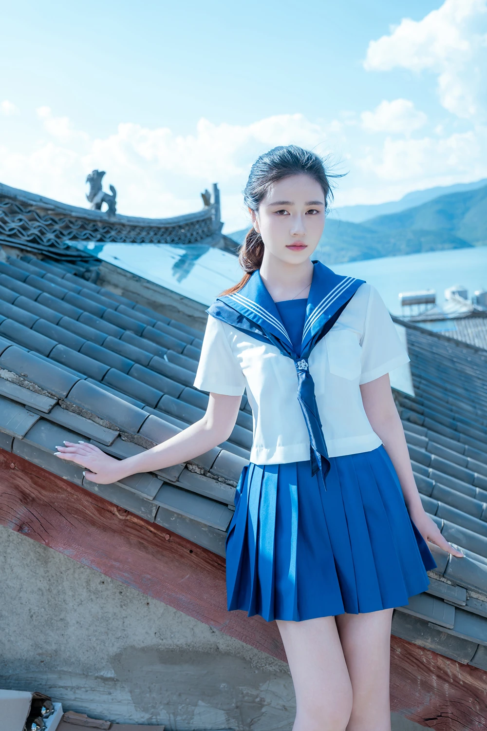 Cosplay 年年Nnian – 泡沫之夏JK & 背背裤 - P20