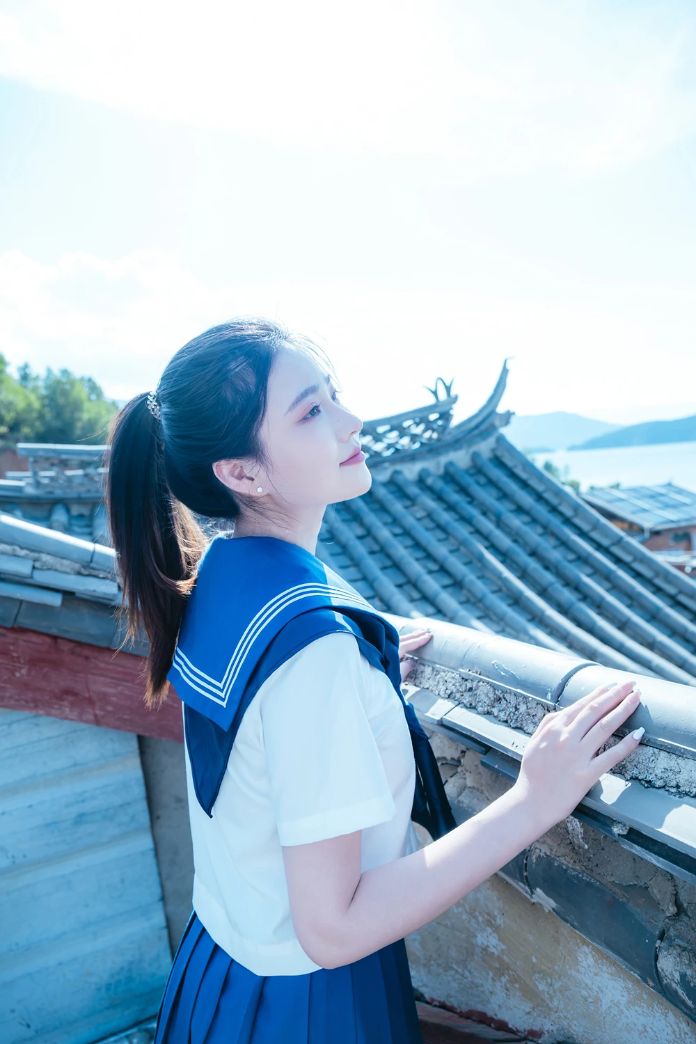 Cosplay 年年Nnian – 泡沫之夏JK & 背背裤 - P21