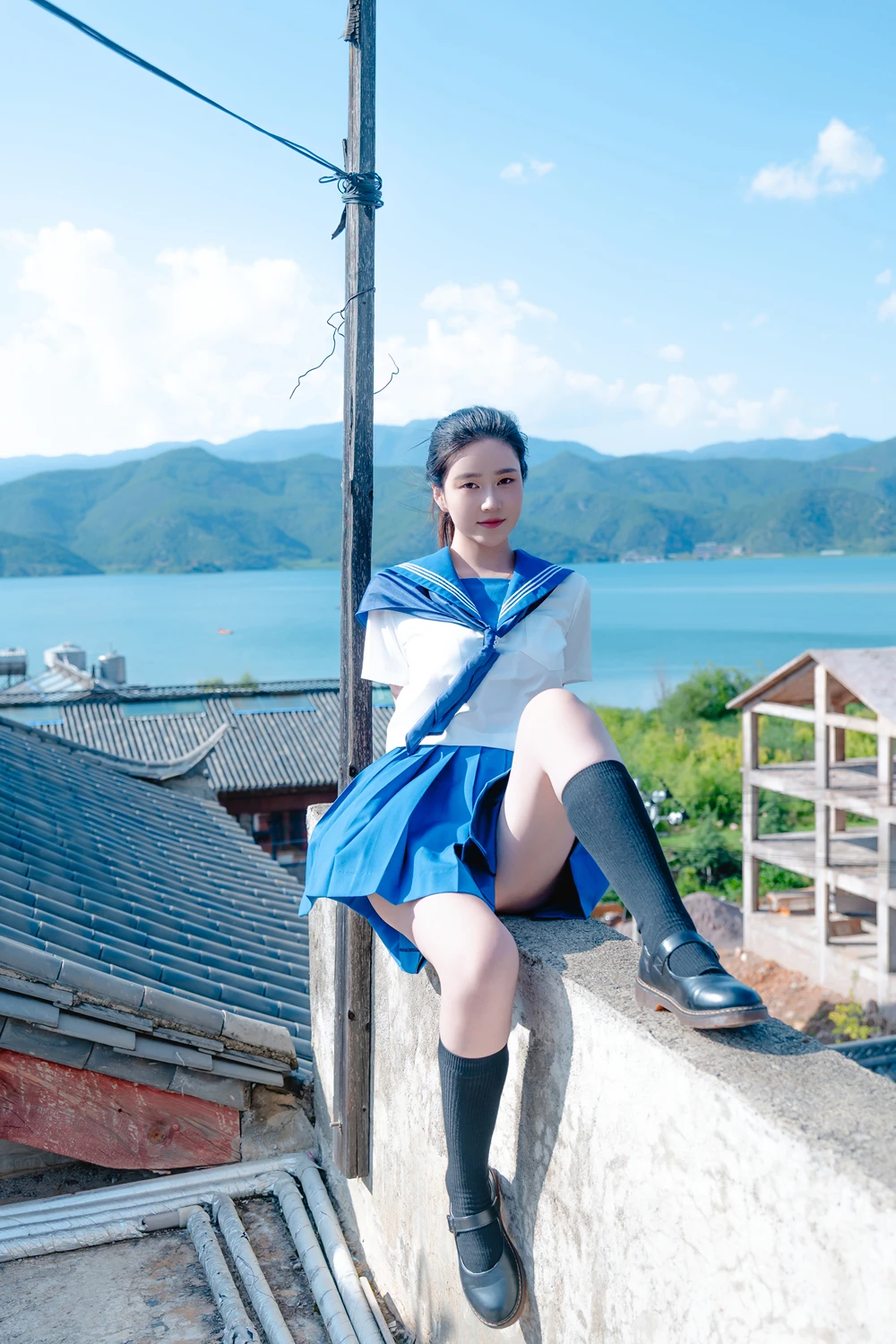 Cosplay 年年Nnian – 泡沫之夏JK & 背背裤 - P39