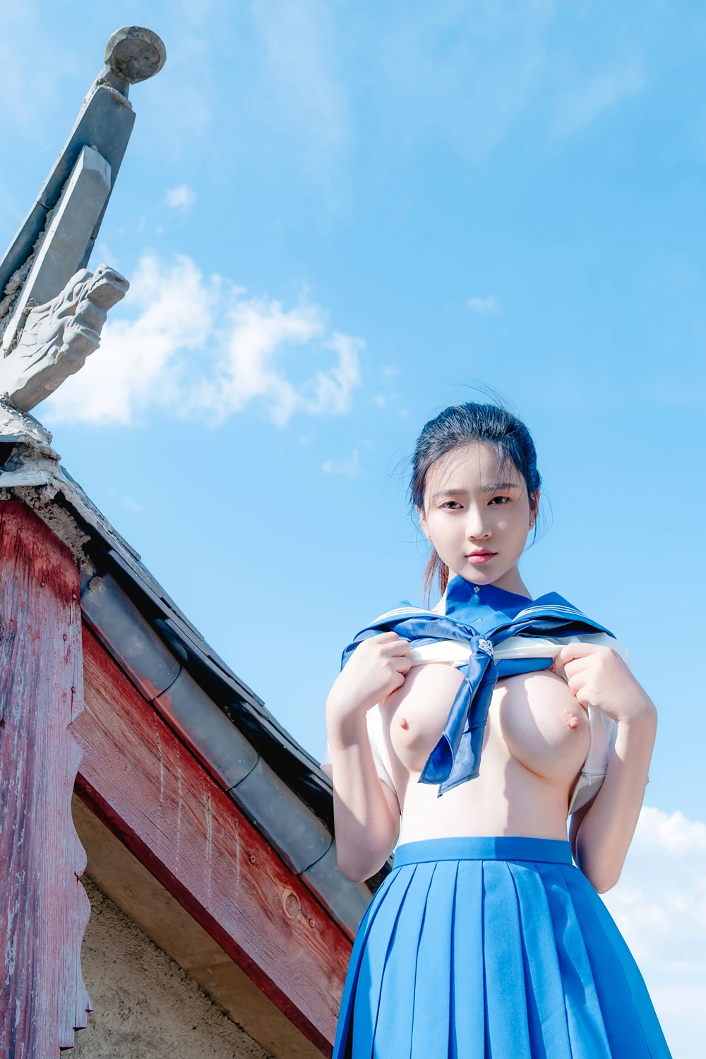 Cosplay 年年Nnian – 泡沫之夏JK & 背背裤 - P47