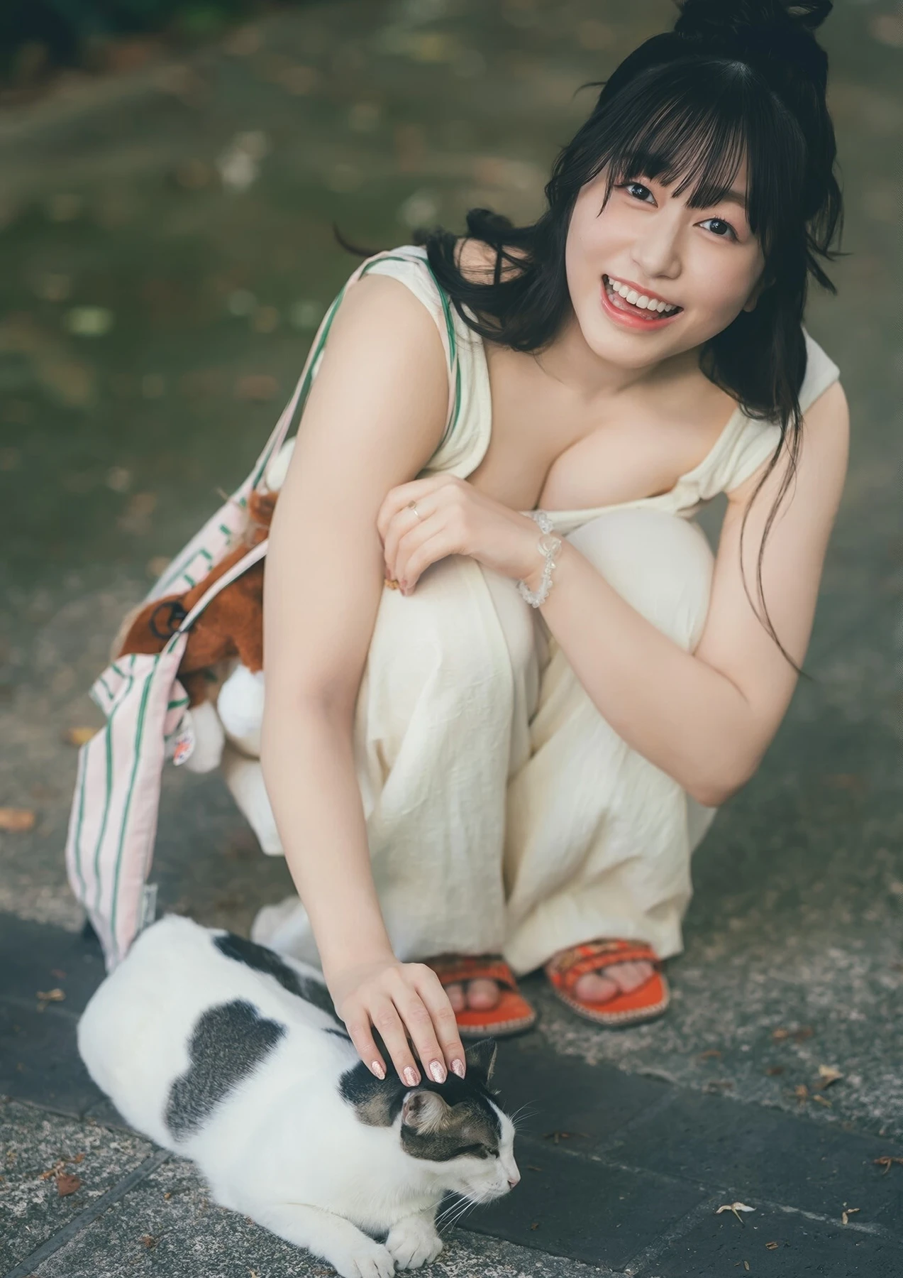Coco Hayashi 林鼓子 – 1st写真集 「coco」 - P11