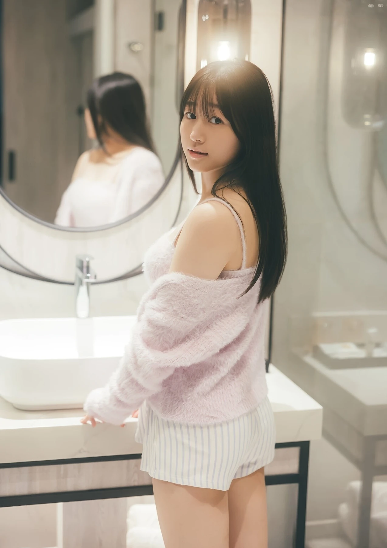 Coco Hayashi 林鼓子 – 1st写真集 「coco」 - P52