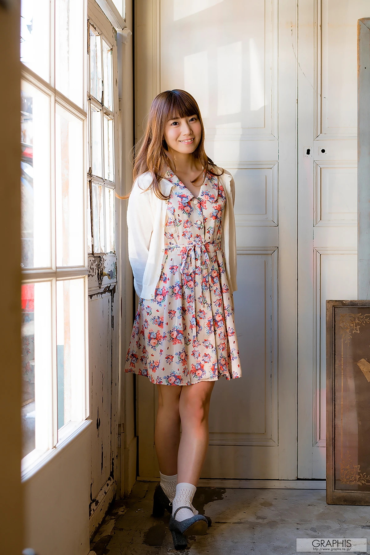 Minami Hatsukawa 初川みなみ – Graphis Gals 「Be With You」 - P25