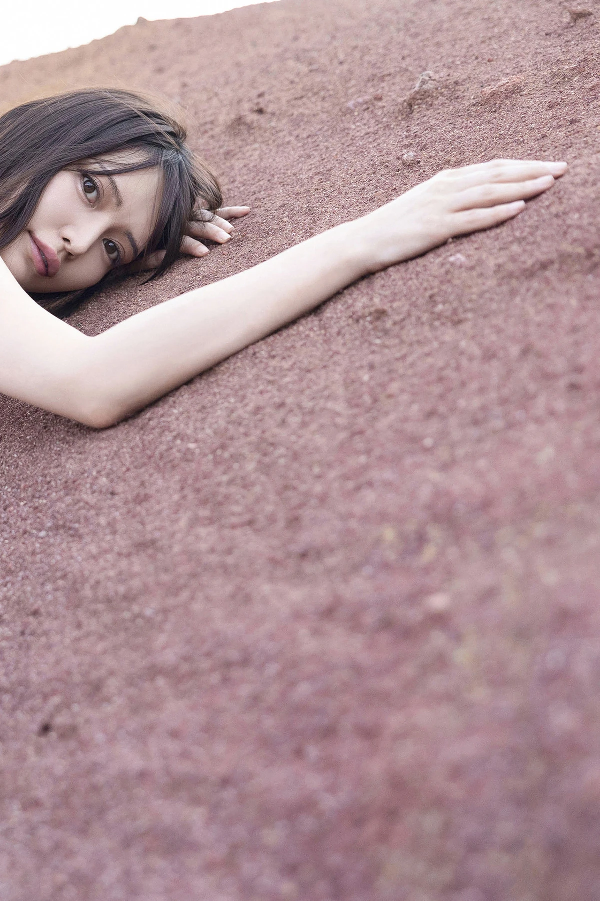 Sayaka Nitori 似鳥沙也加 – 写真集 Ｇテレデジタル！ 「Semicolon」 - P125