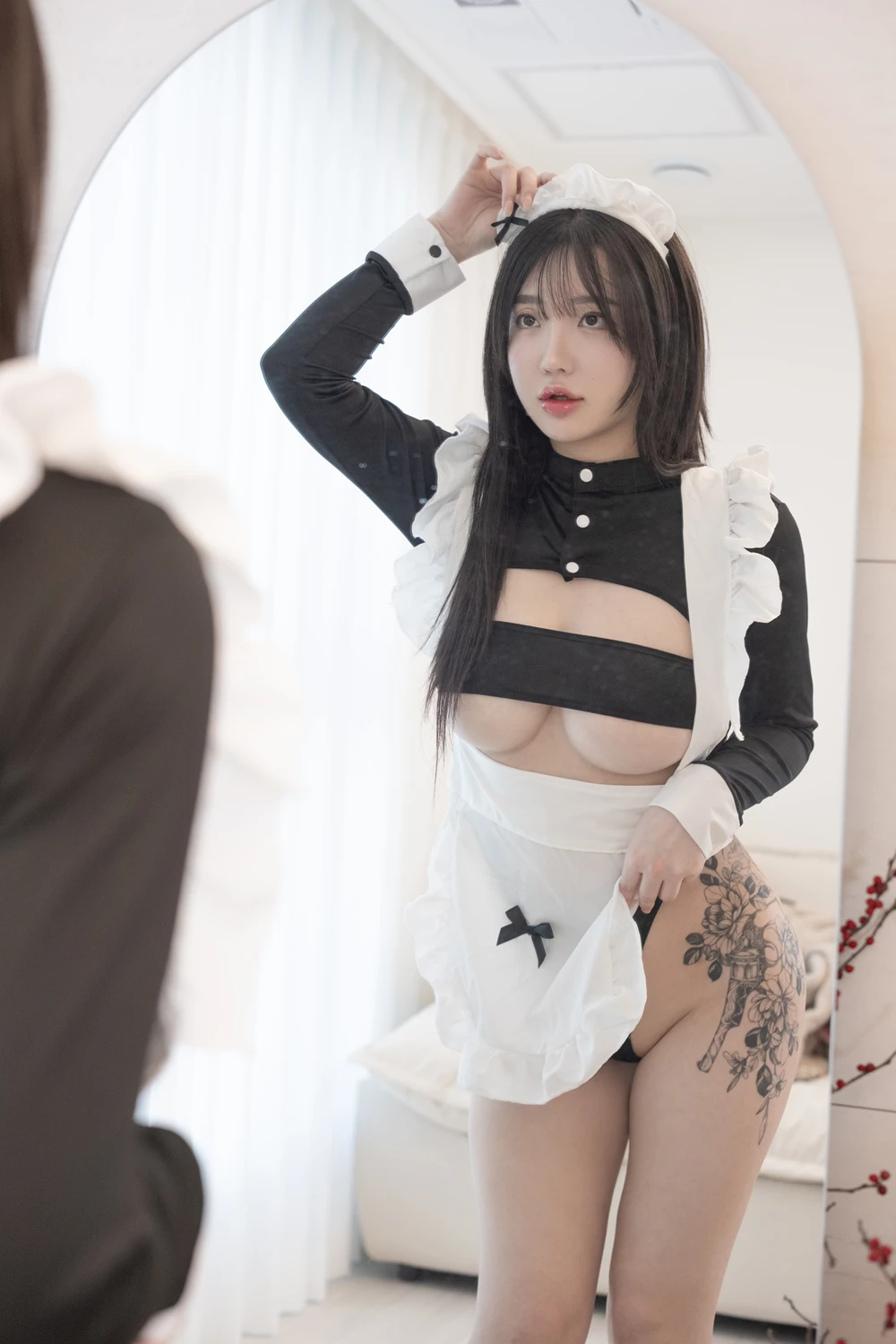Son Yeeun 손예은 – Photobook 「Valentine’s Day」 - P5