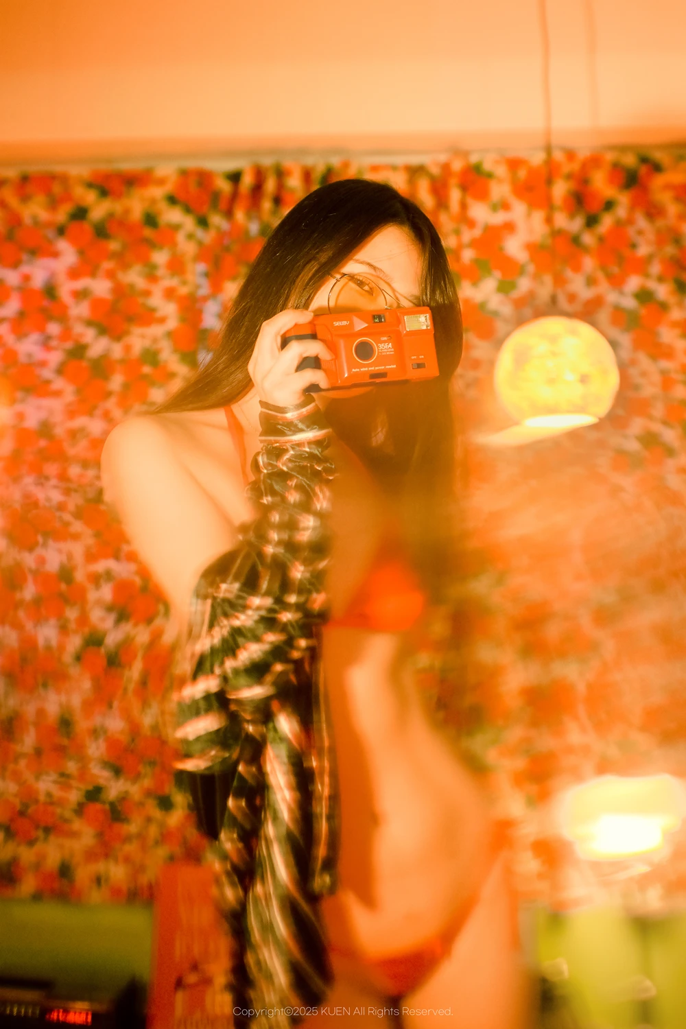 Miho 미호 – KUEN Photobook 「Naked Killer」 - P125