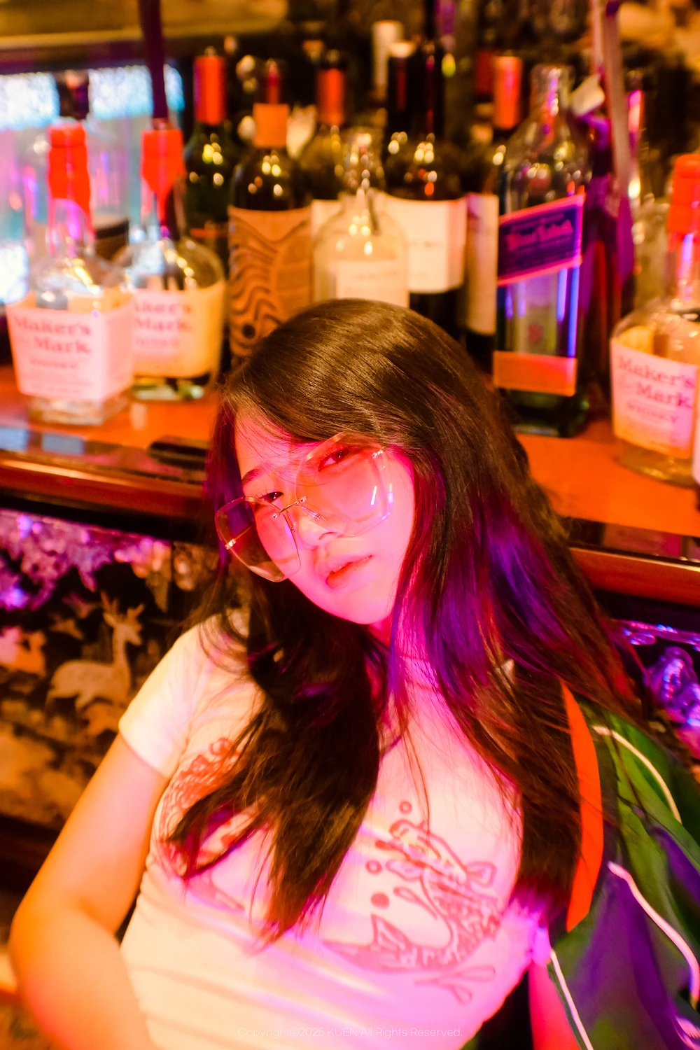 Miho 미호 – KUEN Photobook 「Naked Killer」 - P26