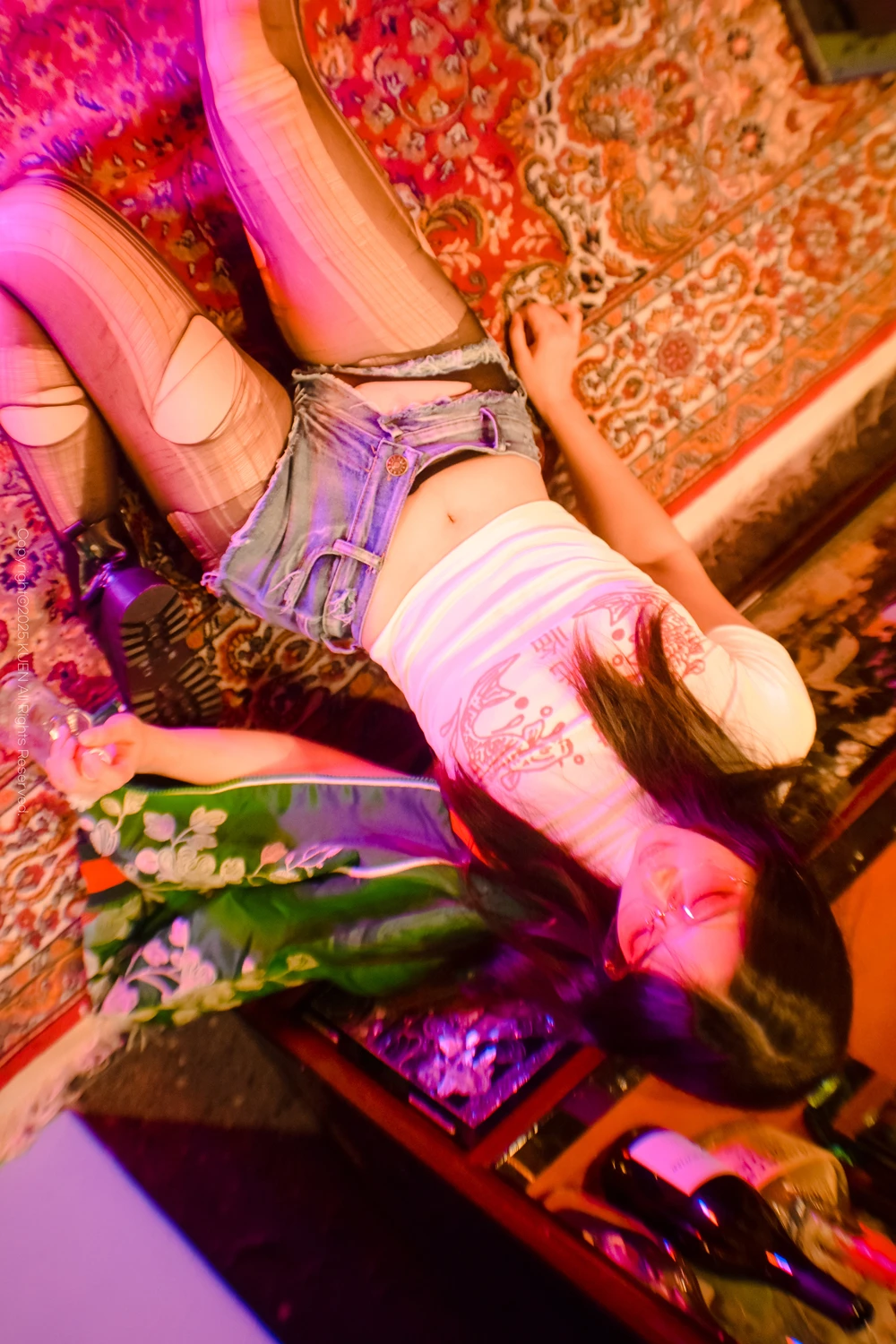 Miho 미호 – KUEN Photobook 「Naked Killer」 - P27