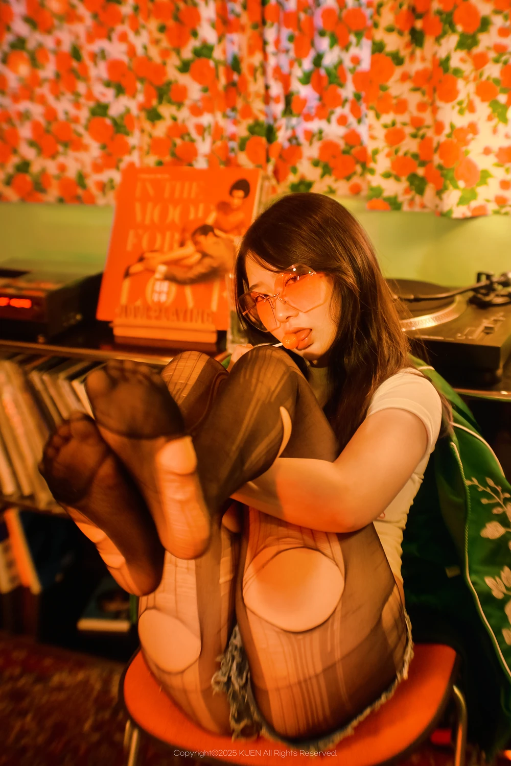 Miho 미호 – KUEN Photobook 「Naked Killer」 - P52