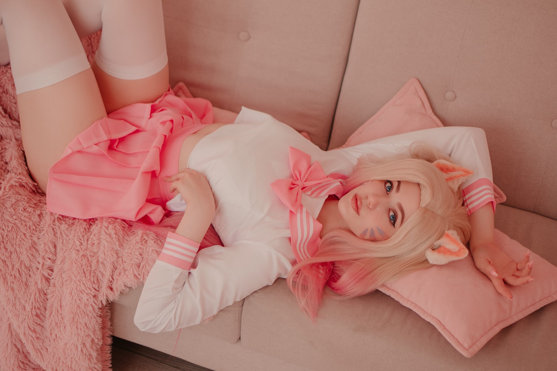Coser@Alina Becker – Ahri Schoolgirl - P51
