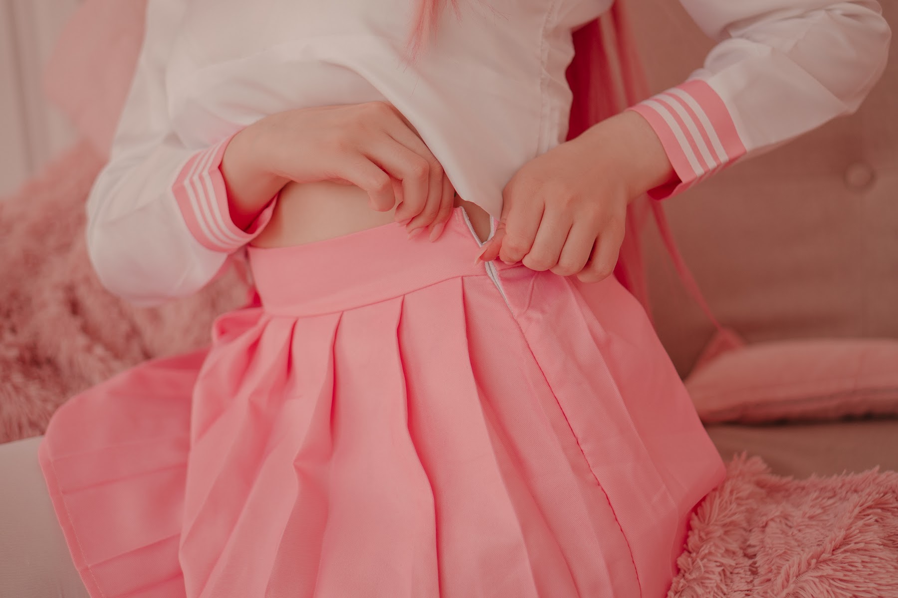 Coser@Alina Becker – Ahri Schoolgirl - P52