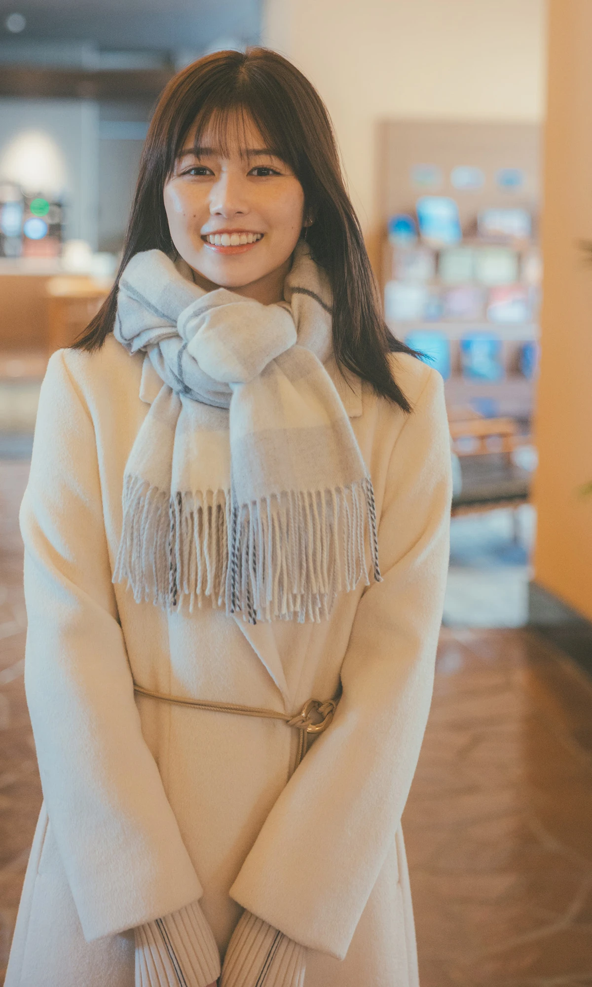 Yuzuha Saeki 冴木柚葉 – 週プレ Photo Book 「想いはあふれて。」 - P9