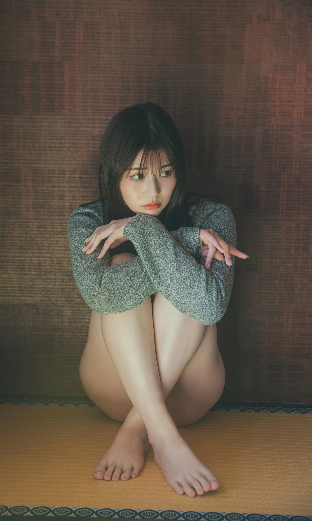 Yuzuha Saeki 冴木柚葉 – 週プレ Photo Book 「想いはあふれて。」 - P13