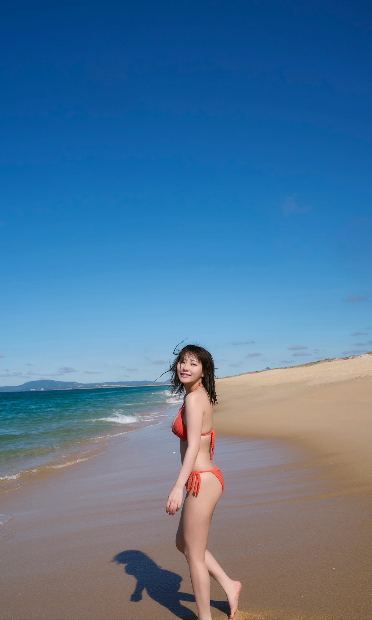Miku Tanaka 田中美久 – 写真集 「もっと、ぜんぶ、ほんと」 - P21
