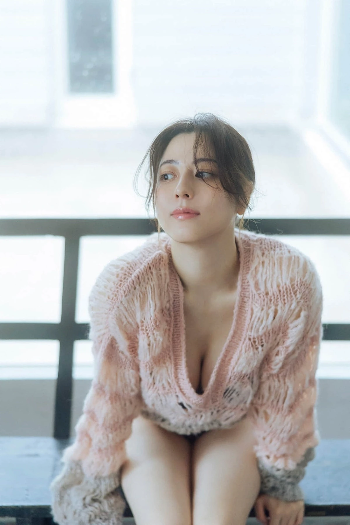 Yumi Sugimoto 杉本有美 – FLASHデジタル写真集 「そっと、溶けていく」 - P31