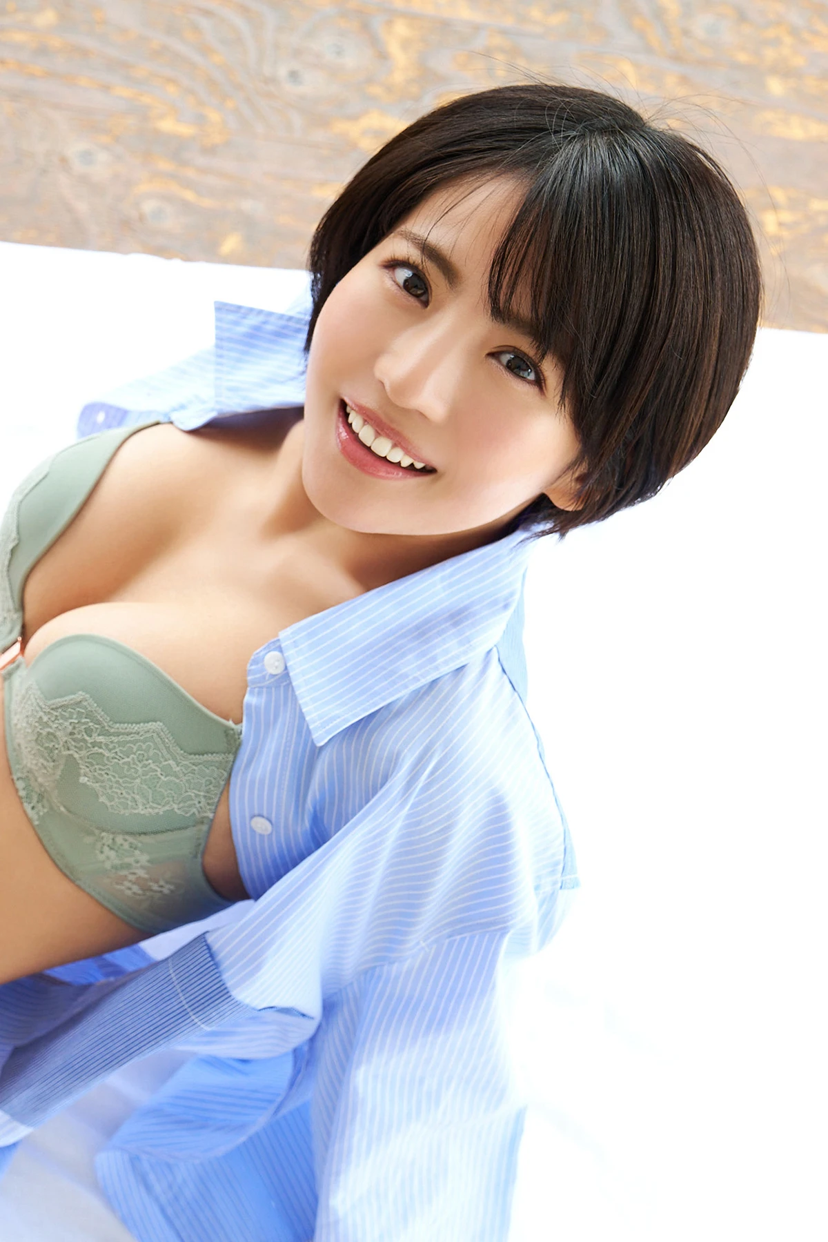 Moeka Sasaki 佐々木萌香 – FLASHデジタル写真集 「アザトカワイイ昼下がり」 - P45