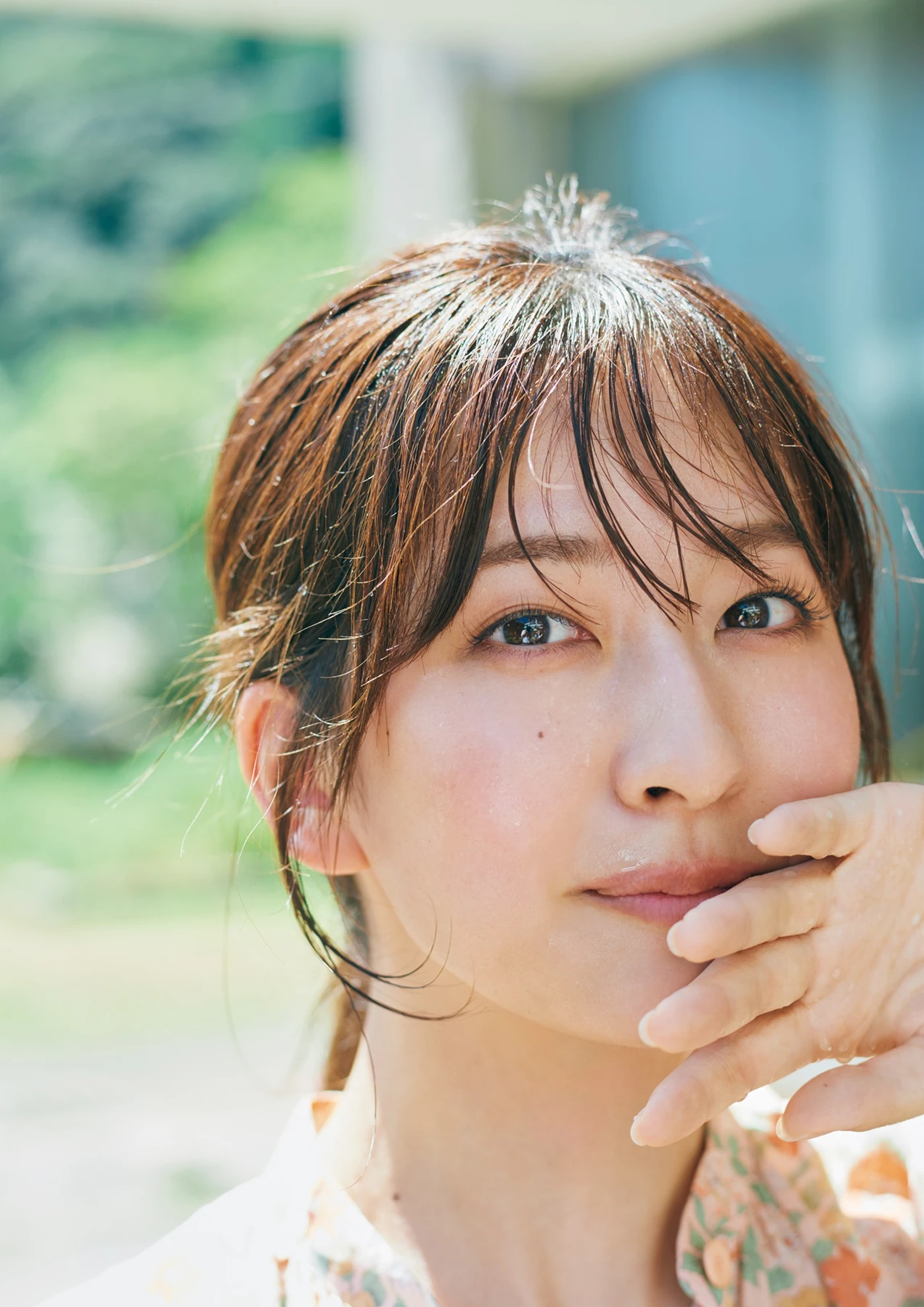 Rina Saito 斉藤里奈 – 1st写真集 「色彩」 - P9