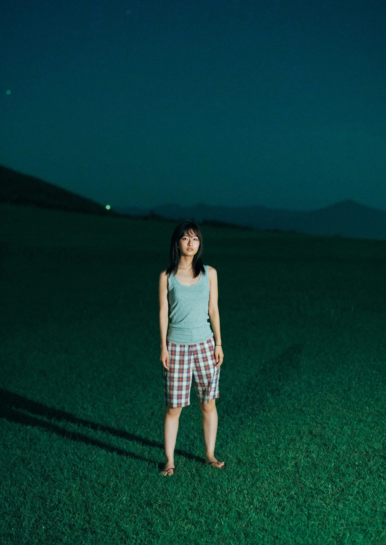 Rina Saito 斉藤里奈 – 1st写真集 「色彩」 - P110
