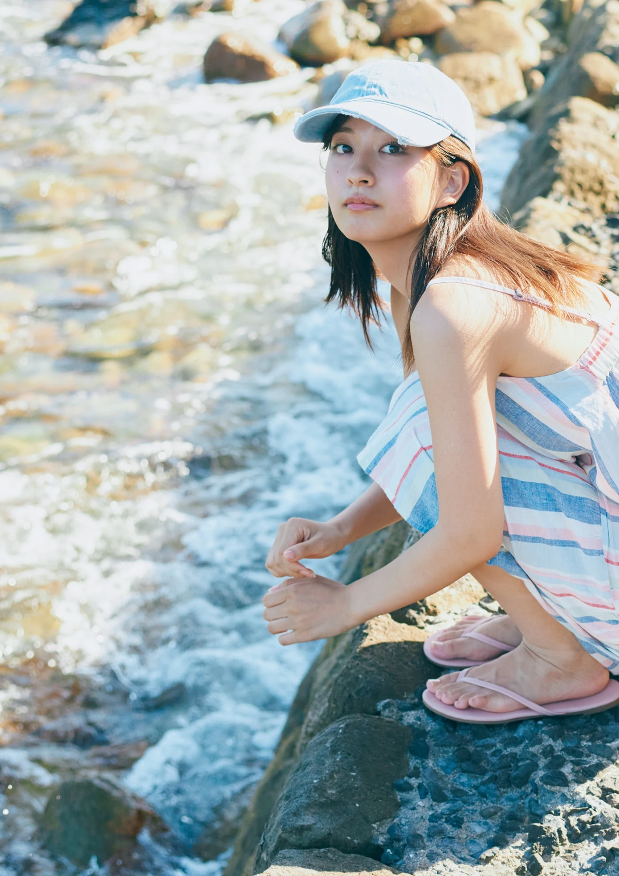 Rina Saito 斉藤里奈 – 1st写真集 「色彩」 - P117