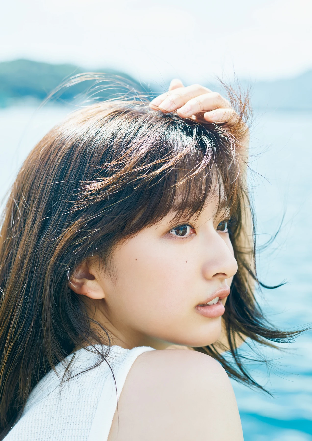 Rina Saito 斉藤里奈 – 1st写真集 「色彩」 - P125